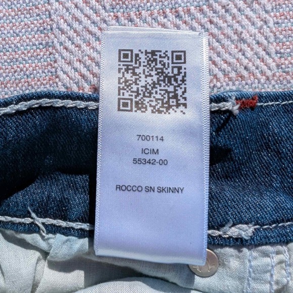 True Religion Rocco Relaxed Skinny Men Dark Wash Jeans Size 36x31 - Picture 4 of 8